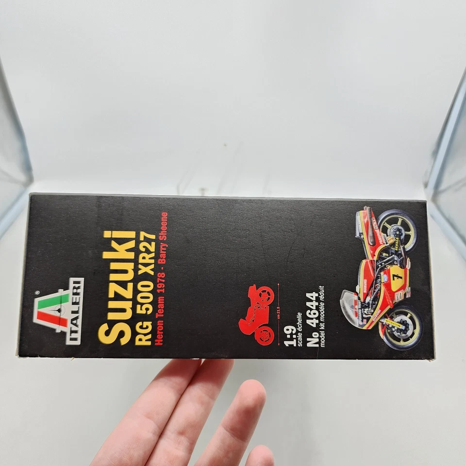 Italeri 1/9 Suzuki RG 500 XR27 (Team Heron Barry Sheene) 1978 #4644 EE. UU. Caja abierta Foto 2 de 4