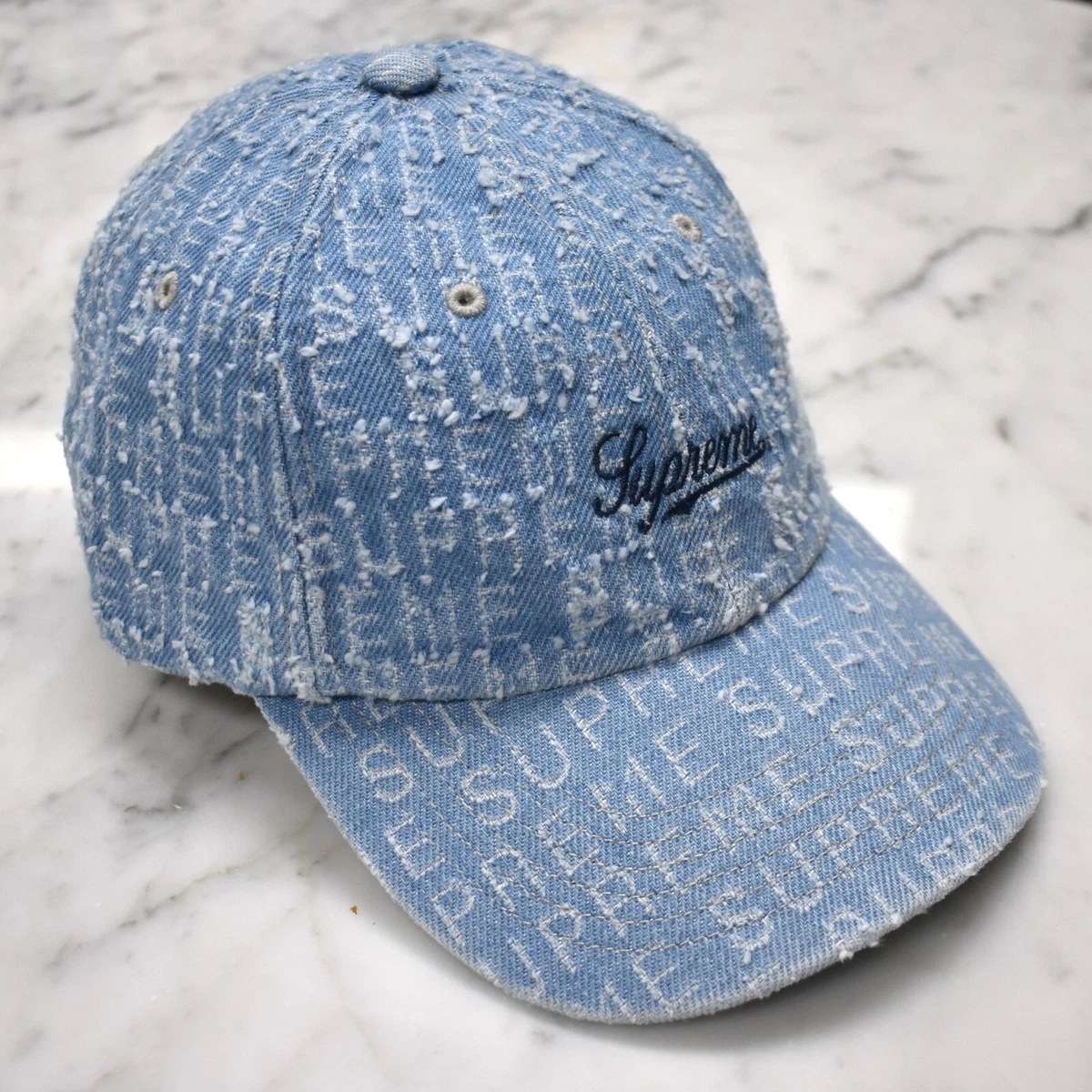 SUPREME デニム 刺繍ロゴキャップ Supreme Needle Punch Denim 6-Panel Script Logo Hat Cap Light Blue