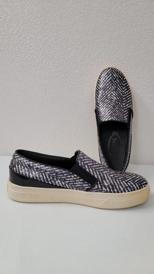 TOD’s Mujer Zapatillas Sin Cordones Negro y Plata Trébol Patrón Talla EU 36 Zapatos Foto 3 de 4