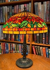 Antique Tiffany Reproduction Poinsettia Leaded Glass Lamp Bronze Pineapple Base