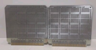 Lot of 2 Douglas Electronics 11-DE-1-GP Prototype Breadboard Circuit Cards NOS