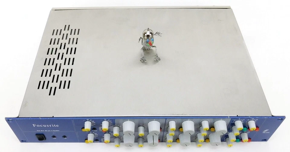 Focusrite ISA 215 Dual Mono Mic Preamp & Equalizer +Top Zustand+ 1Jahr  Garantie - Image 4 of 4