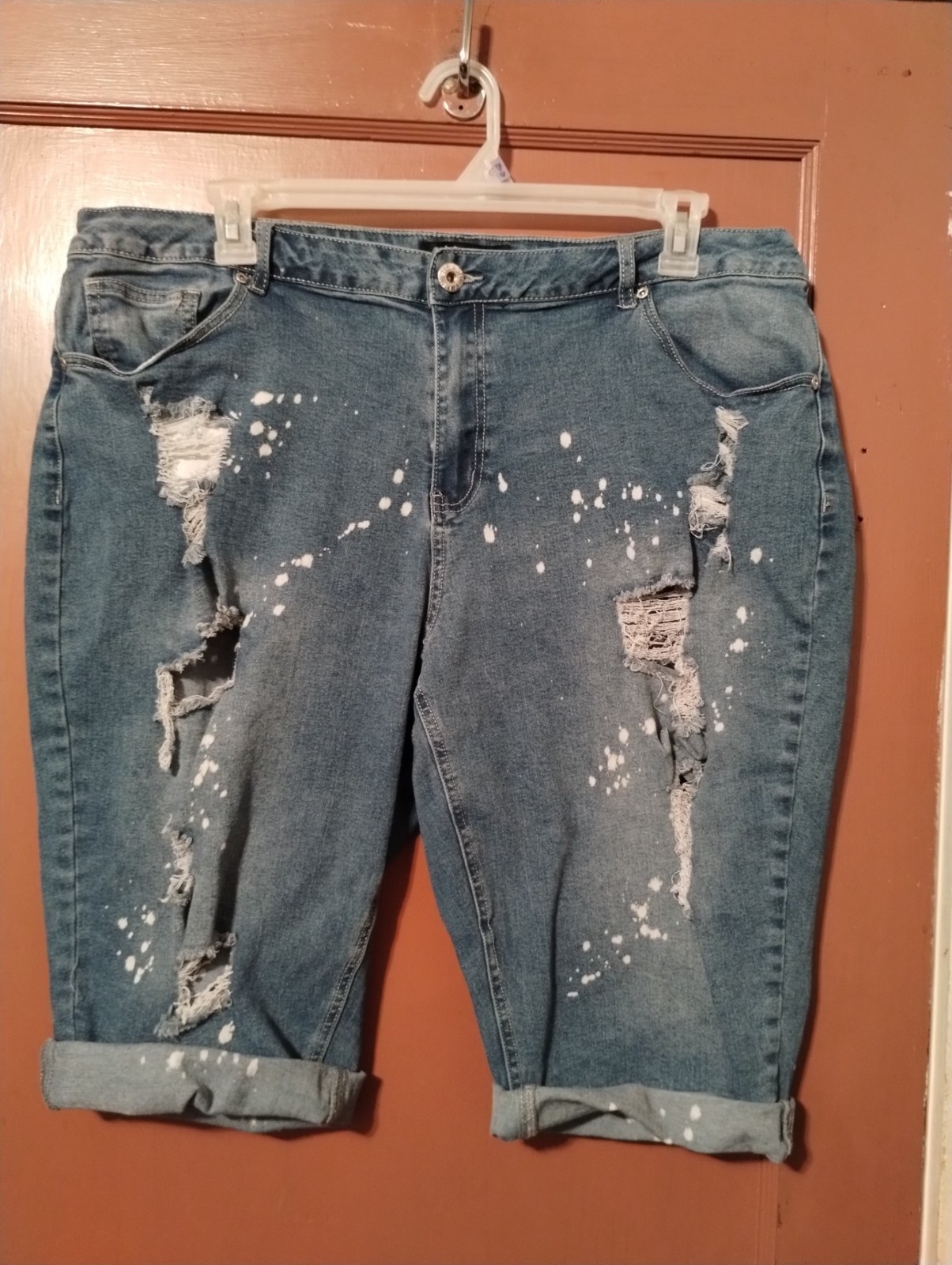 Ashley Stewart Denim Shorts Womens Size 22 Bermuda Cuff Blue Distressed Stretch