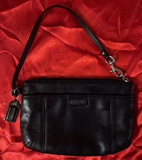 VINTAGE BLACK SOFT LEATHER COACH WRISTLET CLUTCH ZIP WALLET HANGTAG LOGO AMAZING