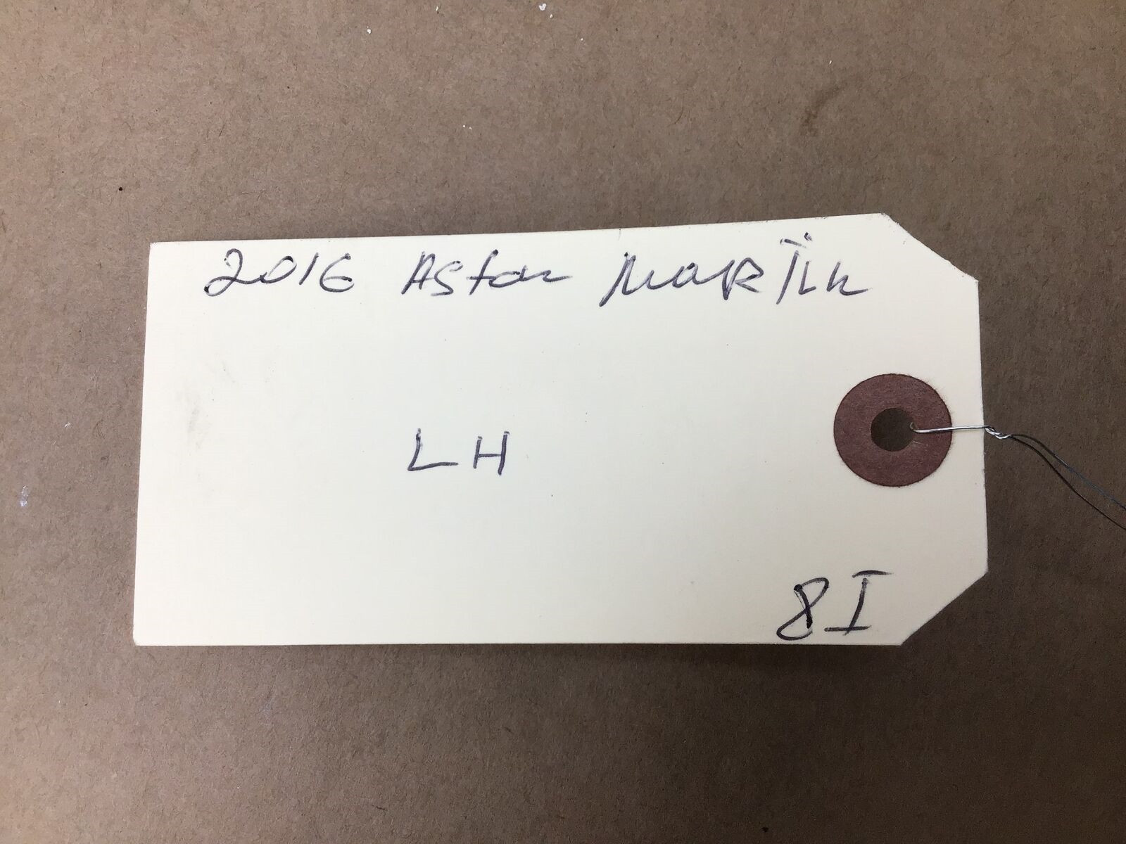 Aston Martin DB9 GT 2016 Left B Pillar Door Trim Cover Corner Seal 13-16 ;:Y