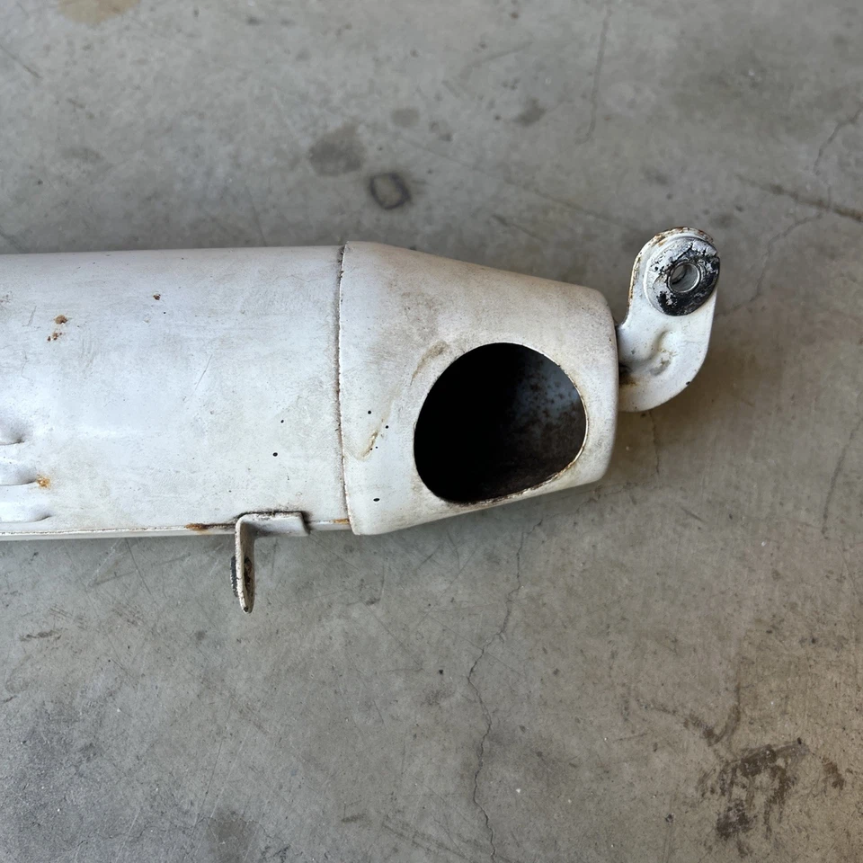 Suzuki RV90 RV 90 1973-1977 Rover caja de aire caja de aire filtro carcasa arranque blanco rojo Foto 4 de 4