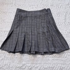 NWT Abercrombie  Fitch Gray Plaid Pleated Mini Skirt Women  s Small Preppy