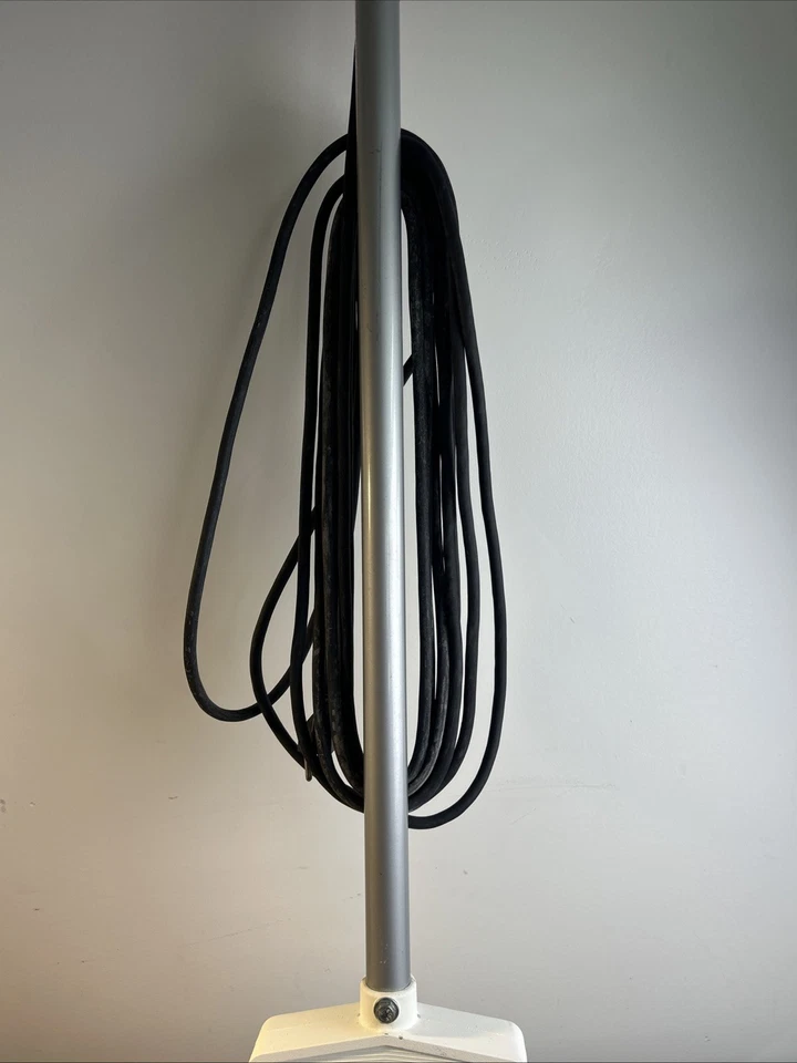 Oreck Orbiter XL ORB600MW Floor Machine BufferPolisher With Pads & Brushes - Image 3 of 4