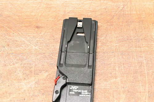 JVC KA-551U Tripod Adapter Plate CG01FT6 - Picture 2 of 11