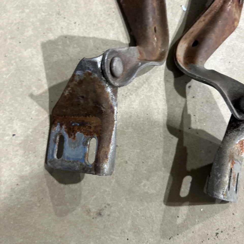 87 - 97 FORD OBS F150 BRONCO F250 F350 HOOD HINGES & SPRINGS SET OEM! - Image 4 of 4