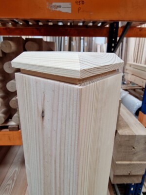 Treppen Newel Pfostenkappen Kiefer 90 mm flach Pyramidenausführung wählbar Voll- oder Halbkappe
