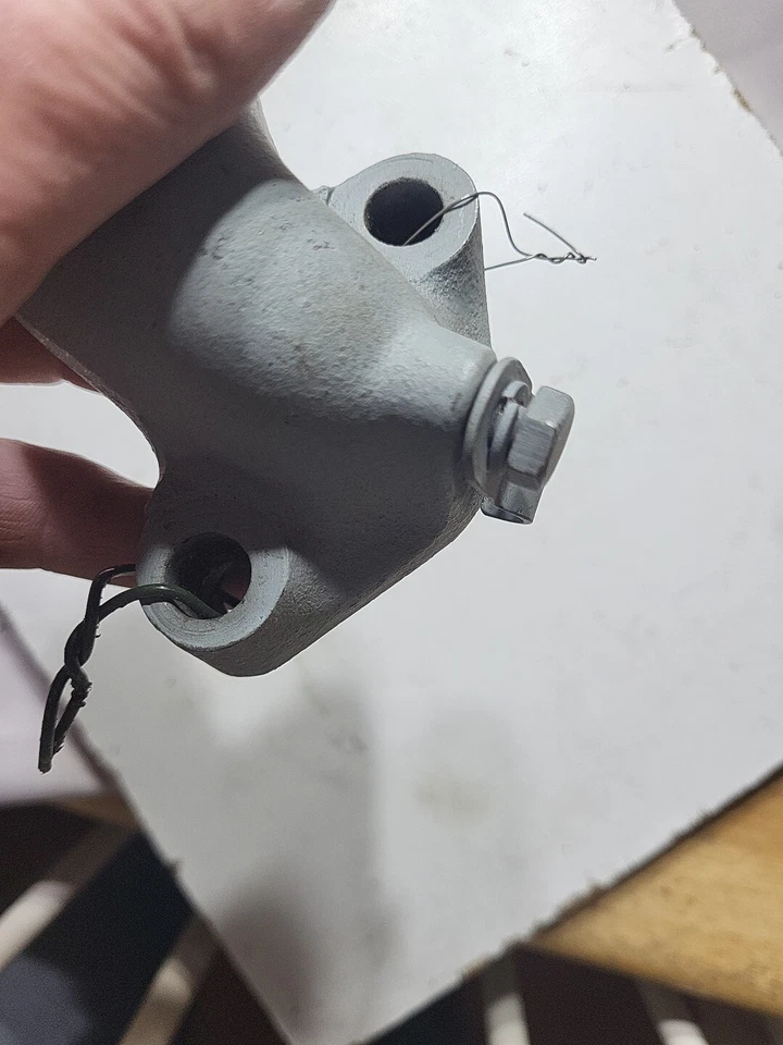 Codo de entrada de agua Ford Modelo T 1909-1927 conexión inferior BONITO VA EN EL LADO DE B Foto 4 de 4