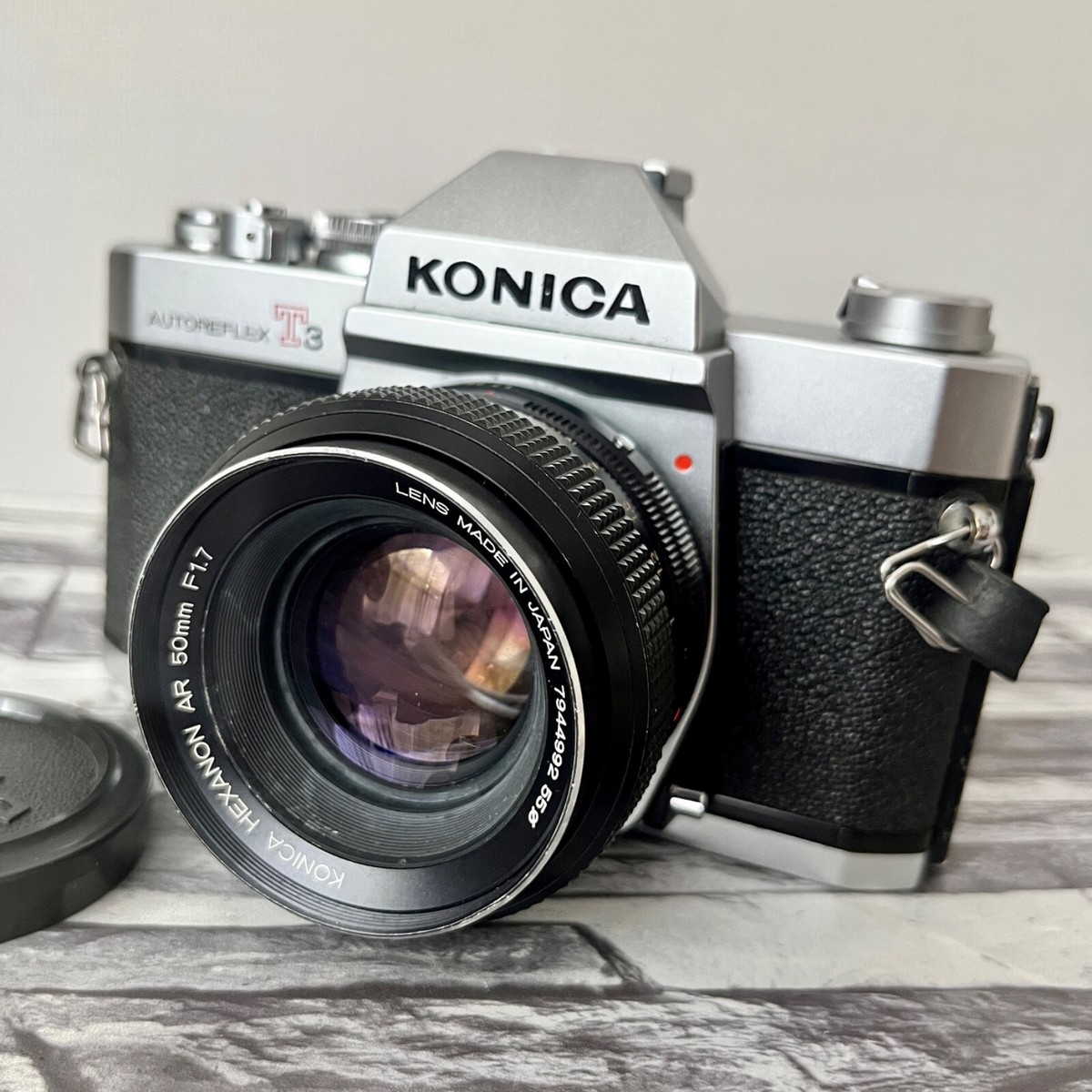 フィルムカメラ Konica AUTOREFLEX T3 / AR 50mm F1.7 #406 フィルムカメラ Konica AUTOREFLEX T3 / AR 50mm F1.7 #406