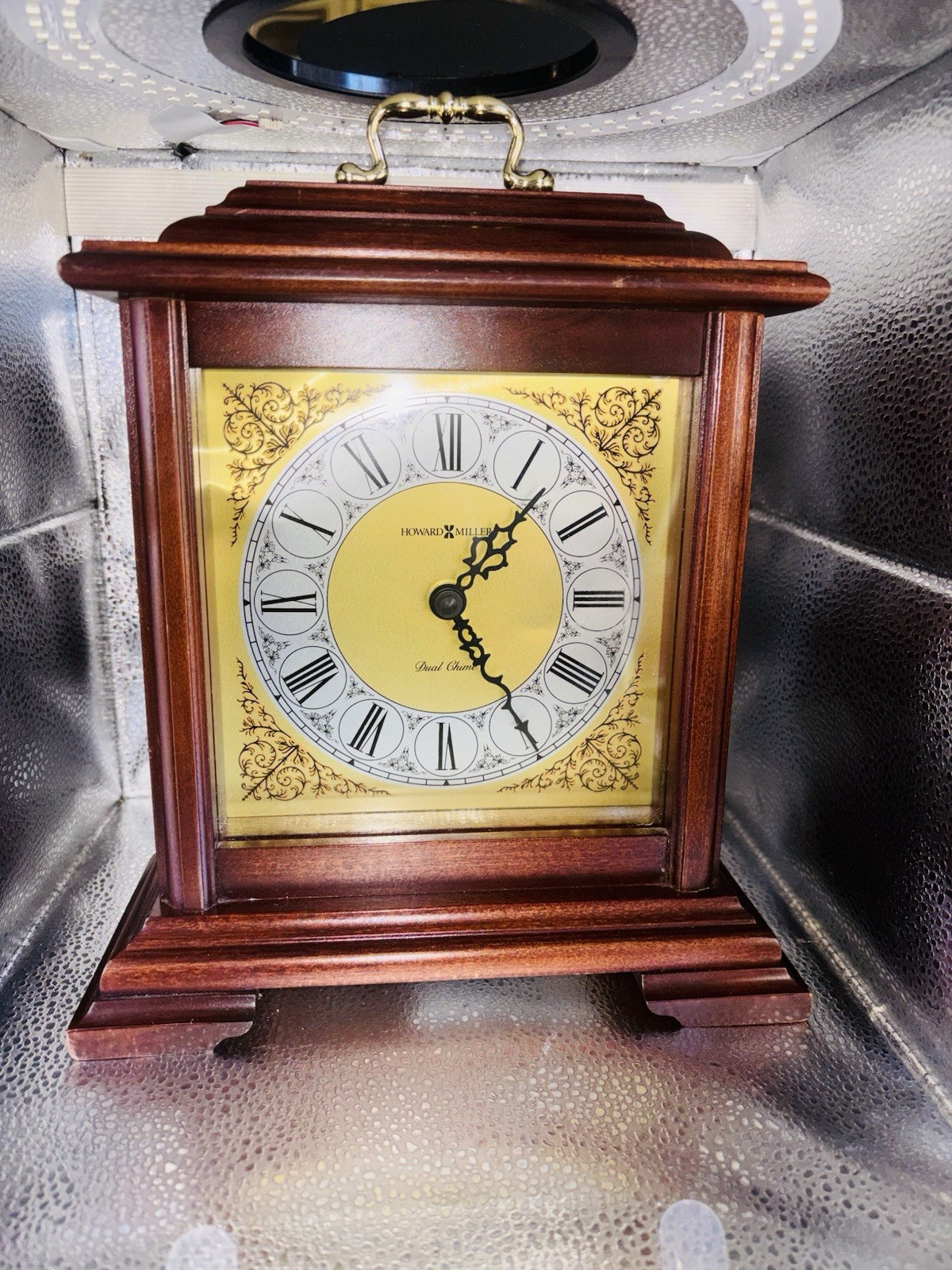 Howard Miller Medford Mantle Clock With Chimes 612-481 Tested & Working