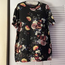 Camiseta túnica floral Guess para mujer talla grande