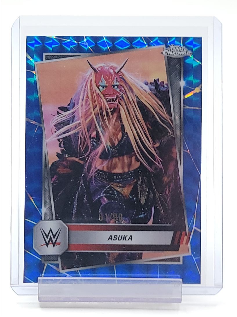 ASUKA 2025 TOPPS CHROME WWE BLUE GEOMETRIC REFRACTOR /99 Q4048