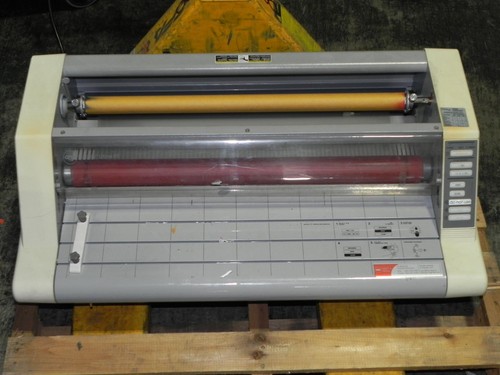GBC Heatseal Ultima 65-1 Thermal Roll Laminator