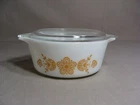 1 PYREX 1 1/2 Pt. Casserole Bowl With Lid #472, In The Gold Butterfly Pattern