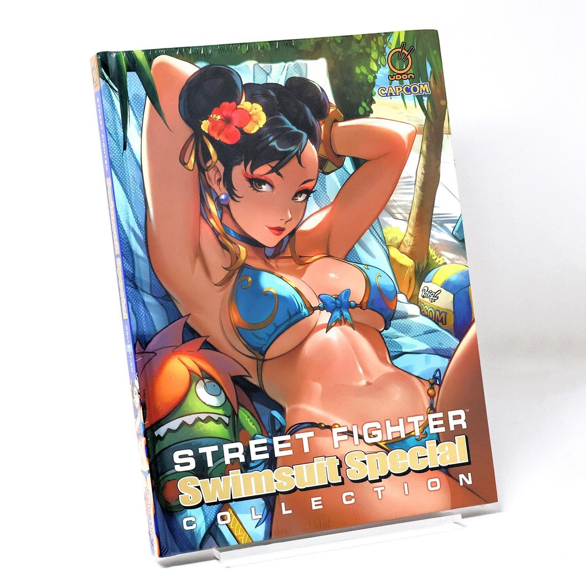 Street Fighter Swimsuit Special Volume 1 Hardcover Gold Foil