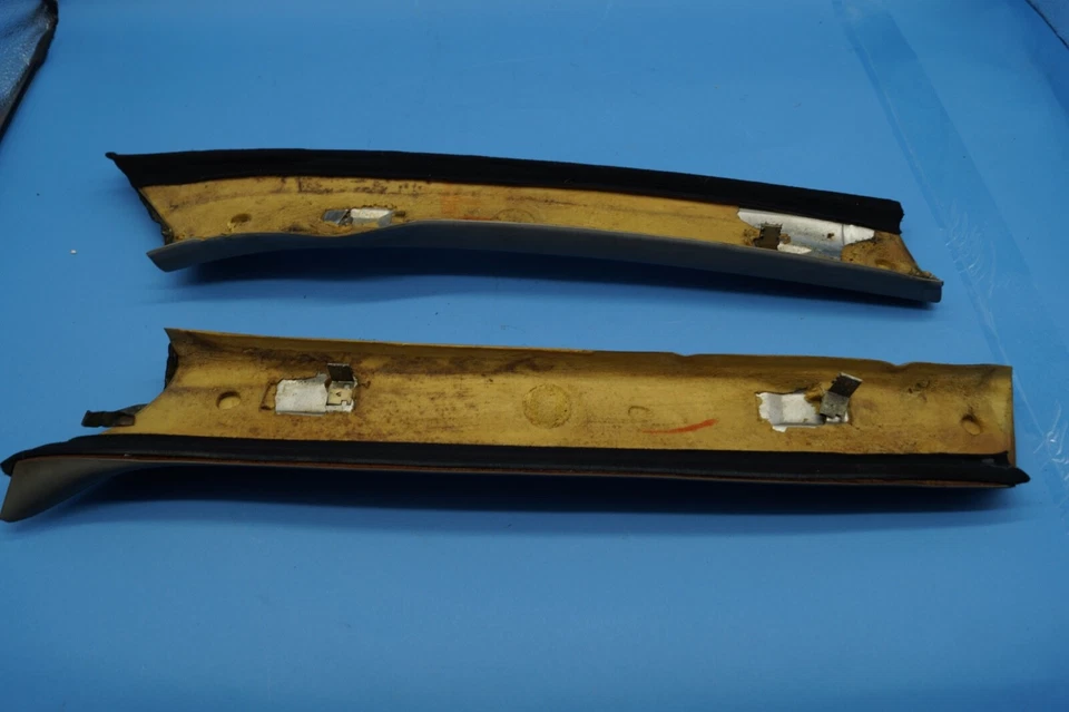 ✅ 81-91 Mercedes-Benz W126 Juego de molduras de cubierta de pilar A derecha + izquierda gris OEM Foto 3 de 3