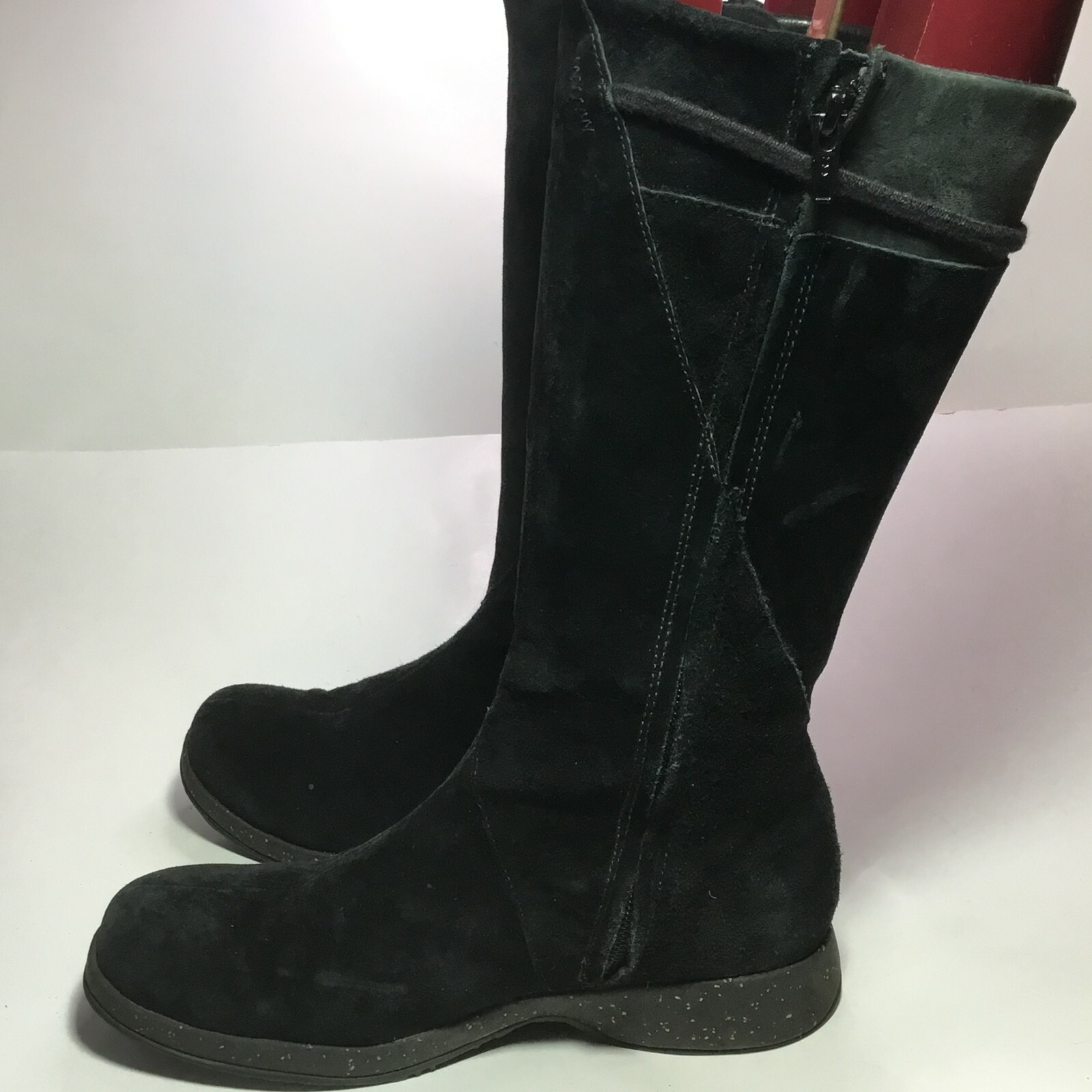 Teva Woman's Montecito Water Resistant Suede Leather Boots Black