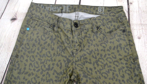 Hurley Damen Skinny Jeans Modell 81 Größe 26 grün Leopardenmuster - Bild 5 von 9