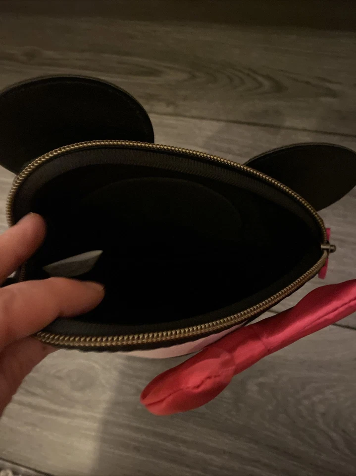 Disney Minnie Mouse tablet holder bag  - Image 4 of 4