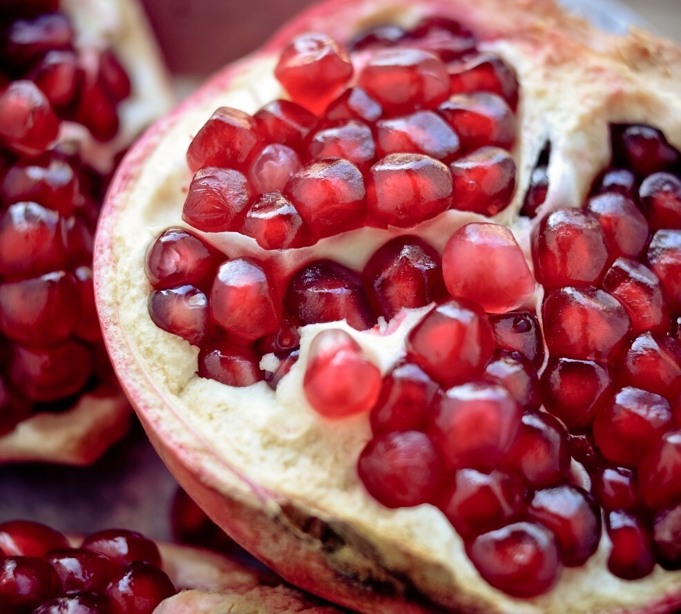 Bitter pomegranate 10 oz Scented Candle