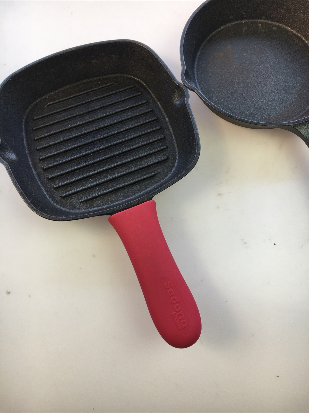 Sedona Cast Iron Skillet & Square Grill Pan 3 Piece Set Silicone Handle