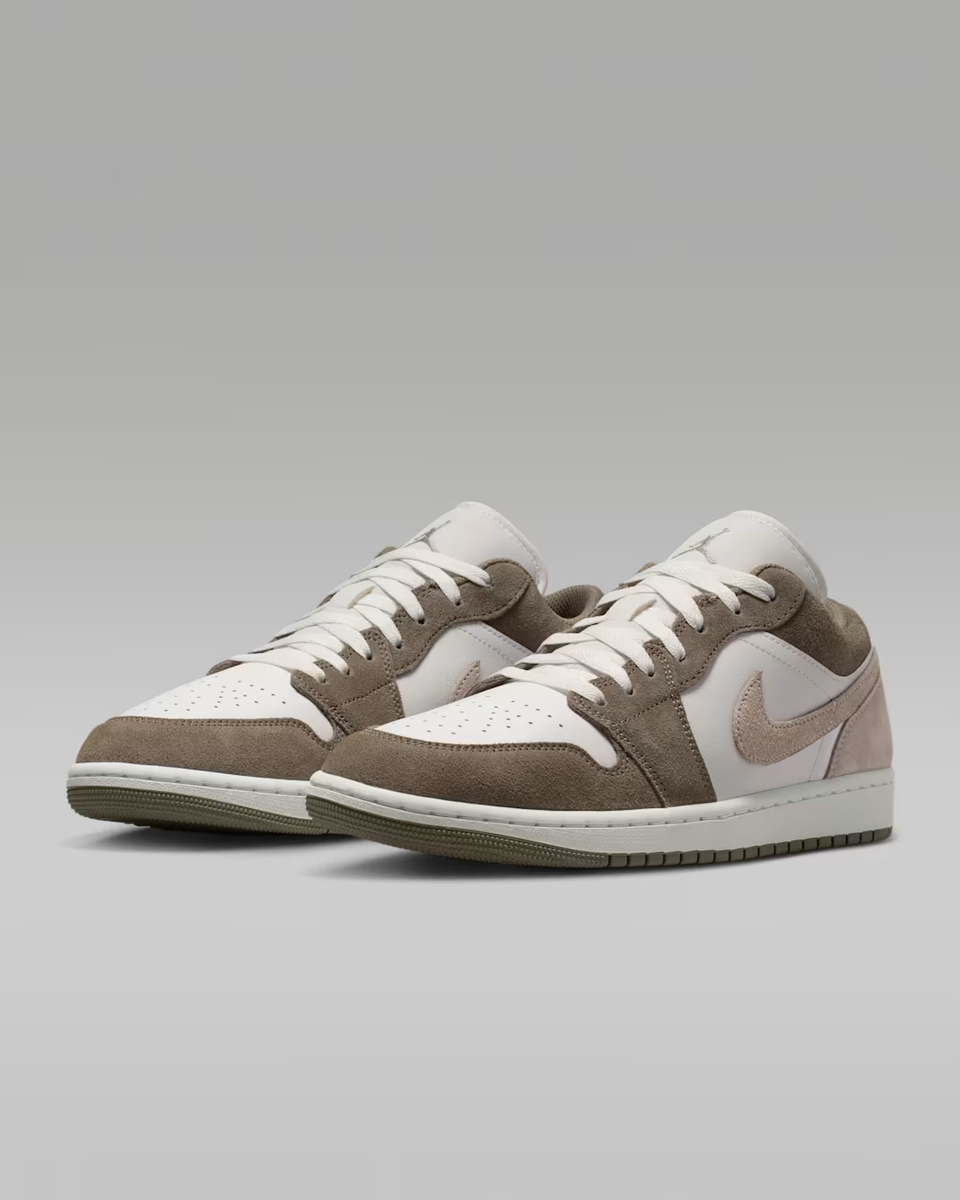 未使用20cm Nike Air Jordan 1 Low オリーブ/ホワイト 553558-046 Nike Air Jordan 1 Low Olive Grey Summit White (Men's