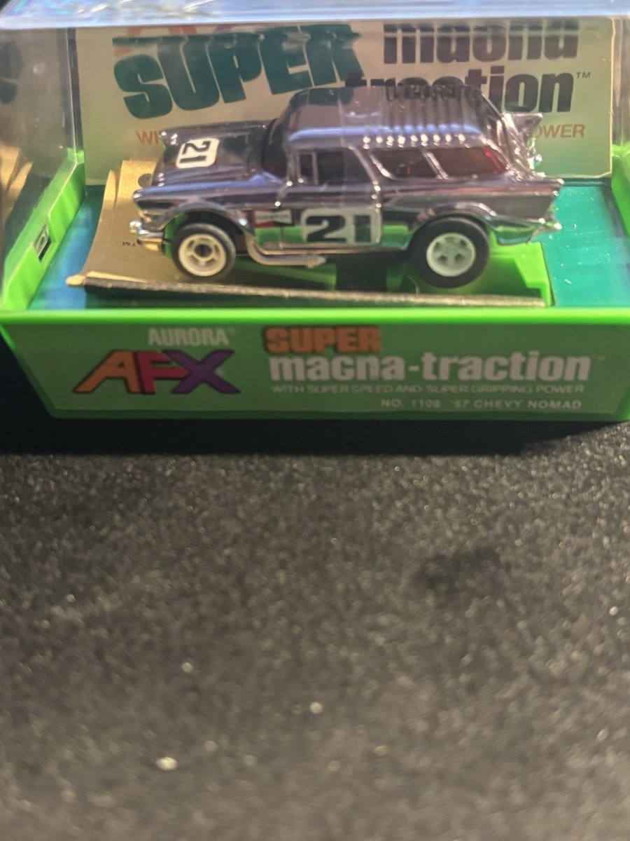 ビンテージ物 オリジナル AURORA AFX マグナトラクションレーシングカー Aurora AFX Super Magna-Traction '57 Nomad Slot Car #21 Chrome w