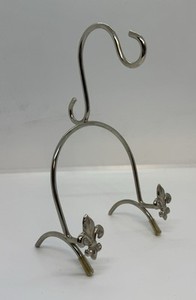Fleur de lis Cup & Saucer Stand Holder Display Metal Stainless Steel