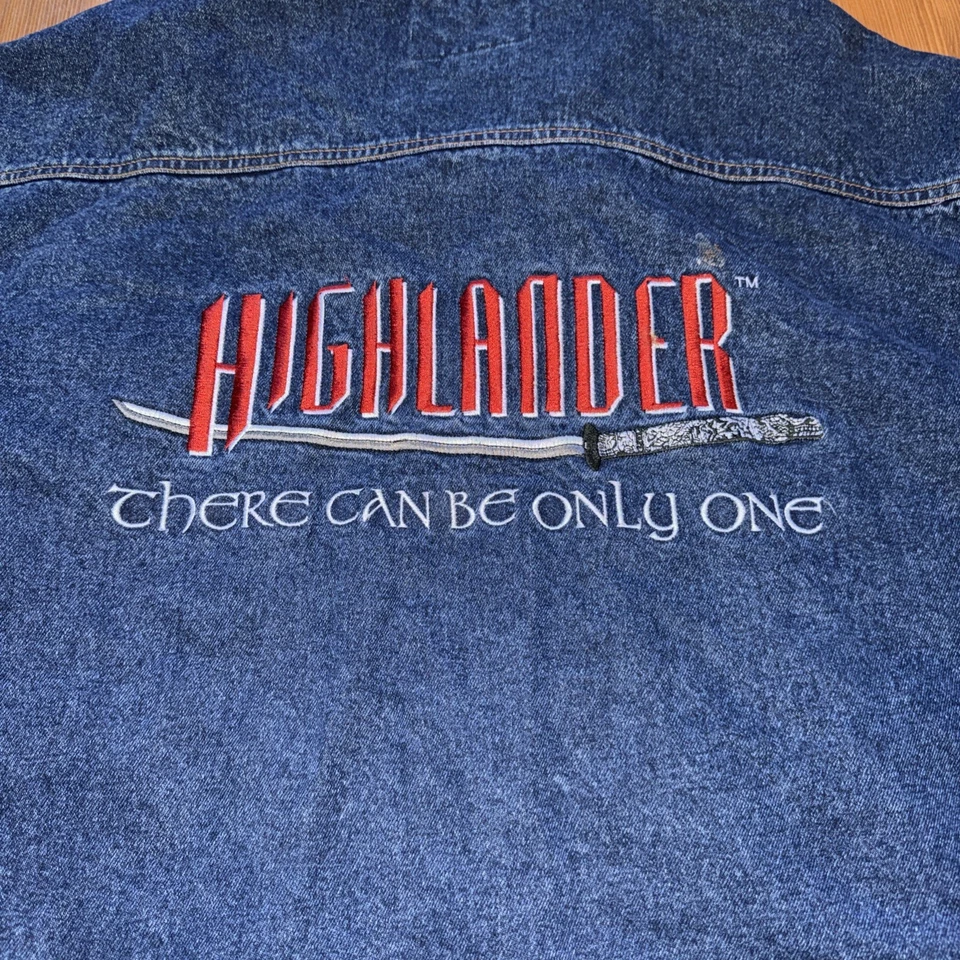 Jaqueta jeans vintage Highlander só pode haver um tamanho XXL bordada anos 90 - Imagem 2 de 4