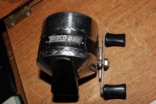 Mulinello da Pesca Vintage Zebco One Alta Velocità Cuscinetto a Sfera Spin Casting USA 