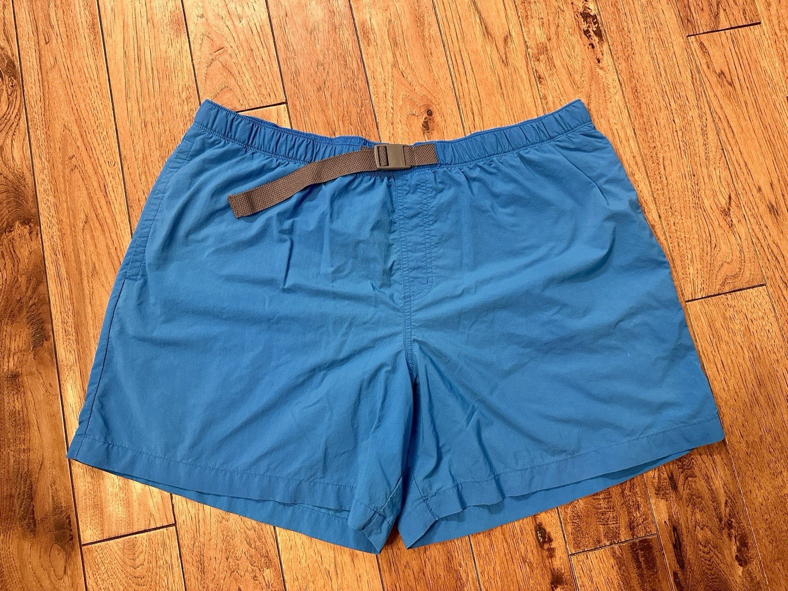 Columbia Shorts Mens Size XL Blue Lined Belted Omni-Shade Sun Protection