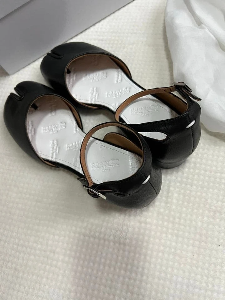 Maison Margiela Heeled Tabi Strap Flats Black Women’s Shoes Size 38 US 7.5 S58WZ - Image 2 of 4