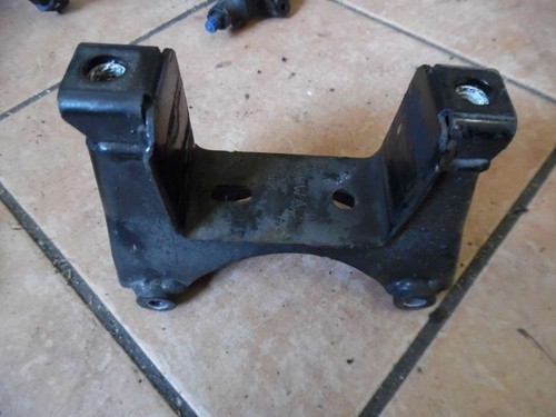 VW Polo 9N 1,2 Halter Getriebestütze