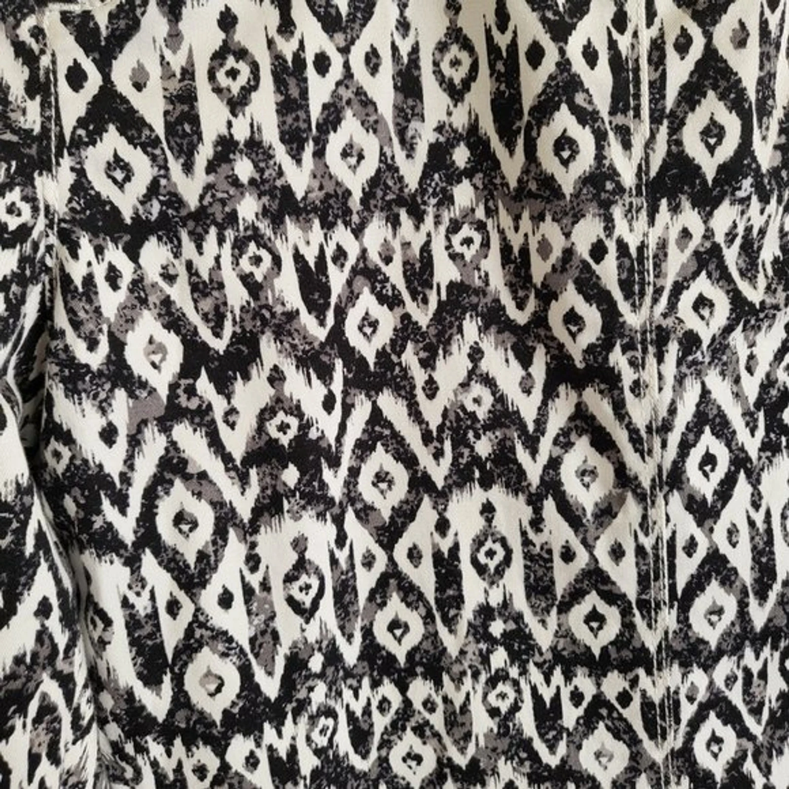 lole jolie straight leg abstract design pants