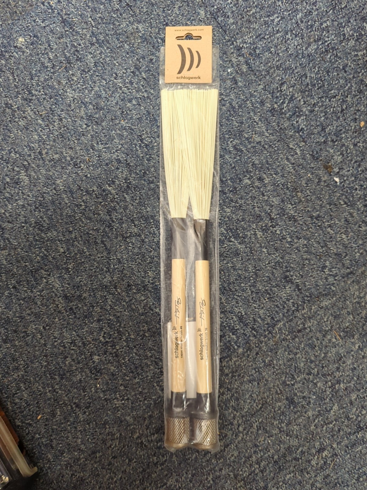 Percussion BRC06 Shaker Brush Broom TJ Troy Cajon Signature Samba