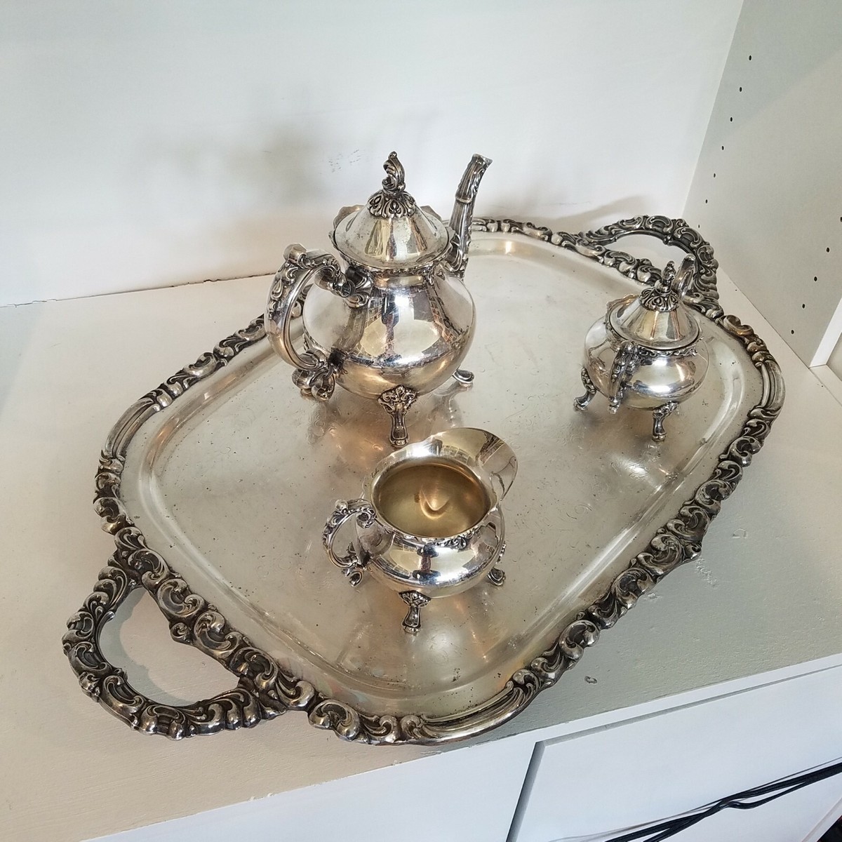 Vintage Oneida Venetian Scroll Holloware Silver Plate 4 piece Tea