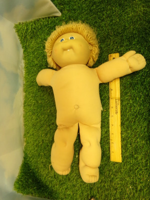 CABBAGE PATCH KIDS DOLL coleco ash blond HAIR w/tooth