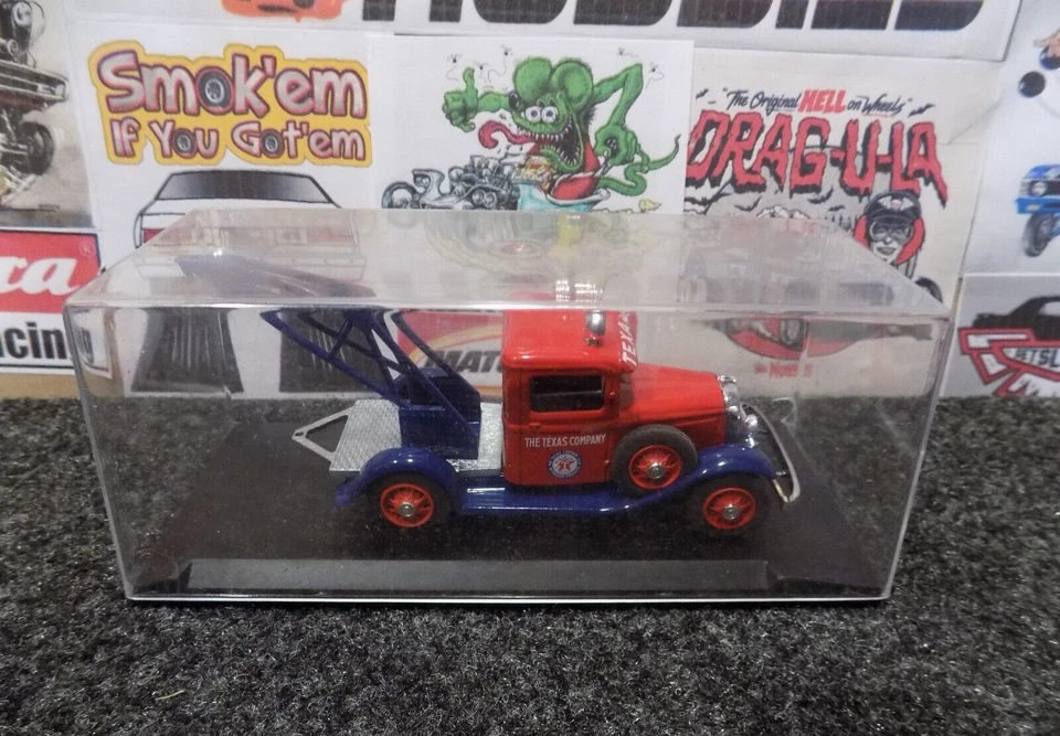 ELIGOR 1:43, 1932 FORD V8 TEXACO SERVICE TOW TRUCK, #1087 - Image 2 of 4