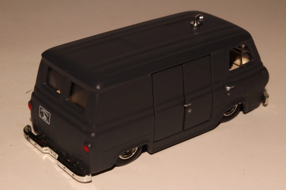 MUSCLE MACHINES FORD ECONOLINE VAN, BLACK "SINNERS", 1:64, EXCELLENT - Image 2 of 4