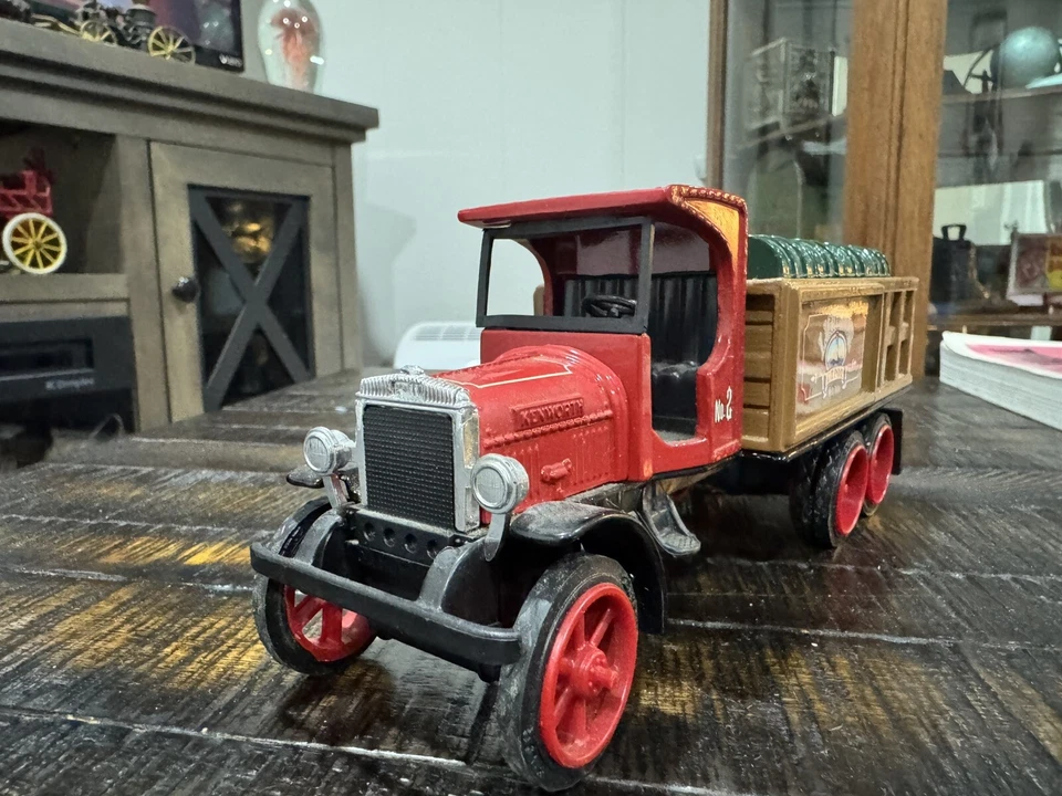 Lighthouse Depot 1925 Kenworth Stake Truck Diecast Coin Bank - Image 3 of 4