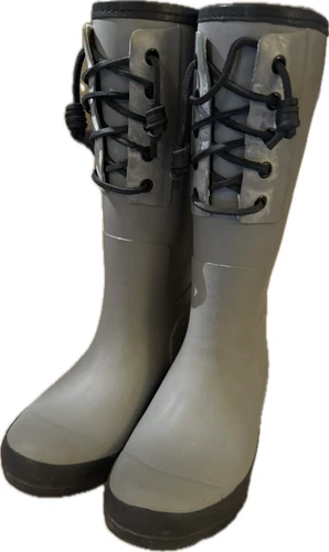 Cutest Rain Boot Ever! Light gray, decorative laces, stylish & cute. 