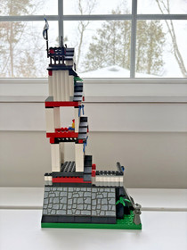 LEGO (6093): Flying Ninja Fortress - 99% Complete with Instructions & Box