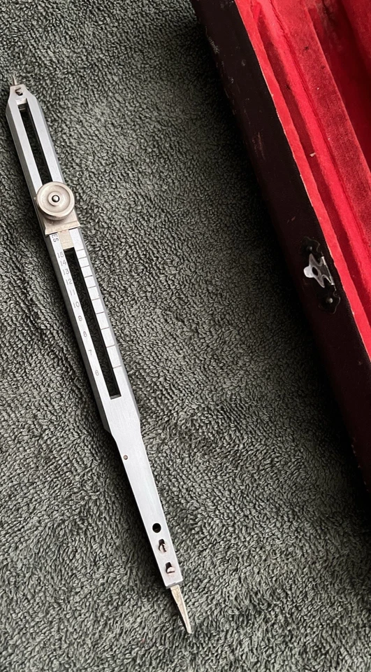 Divisor proporcional vintage con estuche marca USCE en caja de herramientas N Foto 2 de 4