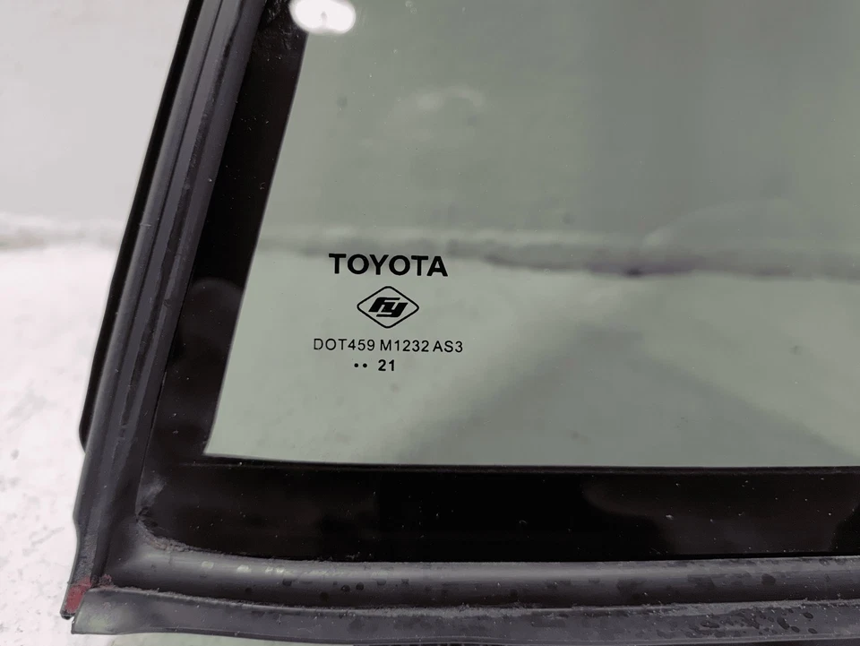 Toyota RAV4 2019-2025 puerta trasera pasajero ventana esquina ventilación vidrio fijo OEM Foto 3 de 4