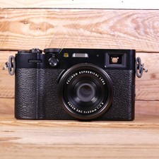 Used Fuji X100VI Black Digital Camera