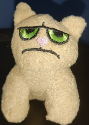 ORIENTAL TRADING  5'' Tan Mad Cat Green Eyes Plush Stuffed Animal